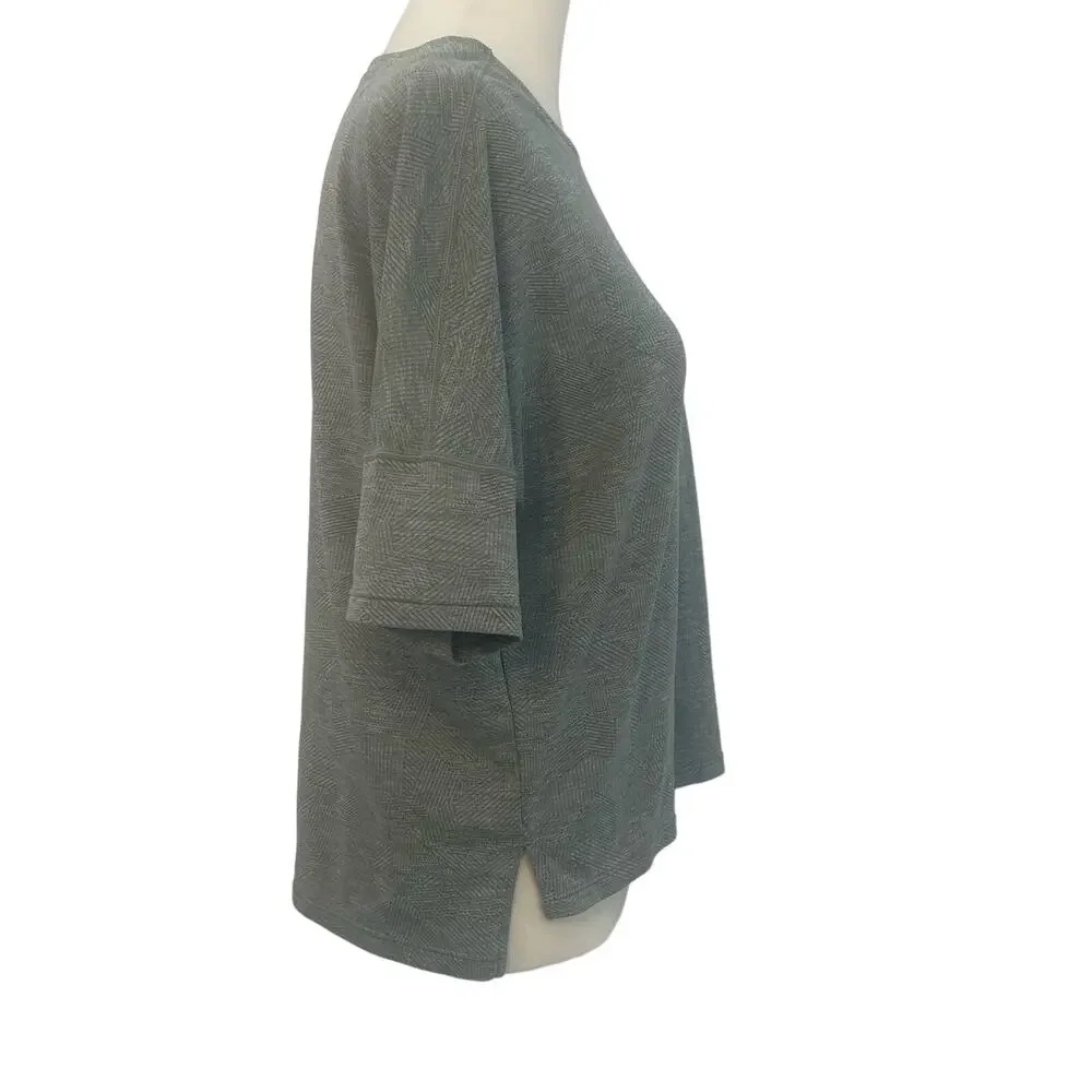 Nike Dri-Fit Shirt Women's M Green Crewneck Hi-Low Relaxed Textured Slit Logo